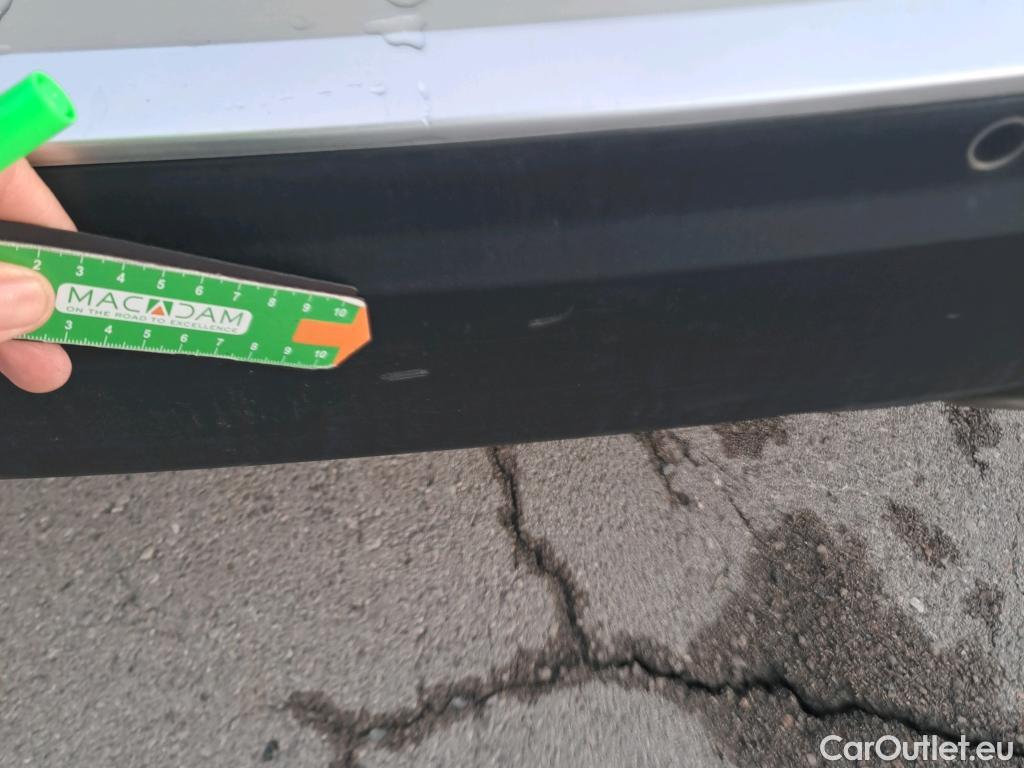  Peugeot  2008 PEUGEOT  / 2019 / 5P / todoterreno Allure BlueHDI 81kW (110CV) #10