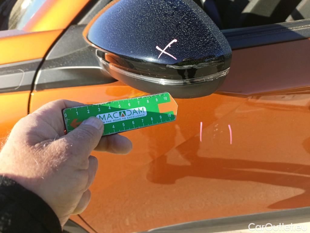  Peugeot  2008 PEUGEOT  / 2019 / 5P / todoterreno Active BlueHDI 81kW (110CV) #17