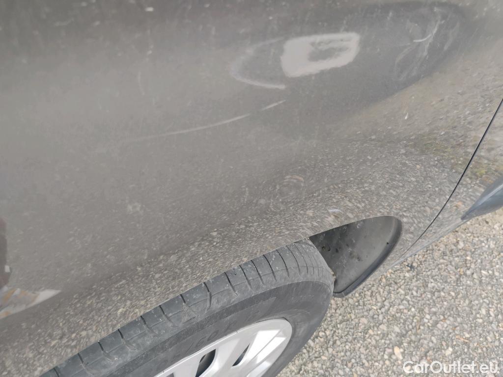  Opel  Combo OPEL  Life / 2018 / 5P / monovolumen compacto 1.5 TD 75kW (100CV) S/S Selective L #4