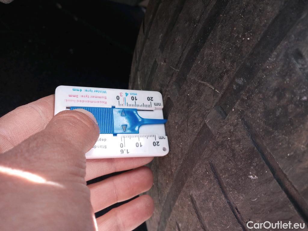  Mercedes  G-Klasee MERCEDES-BENZ GLE Coupé / 2020 / 5P / todoterreno GLE 350 de 4MATIC (Híbrido Enchufable) #4