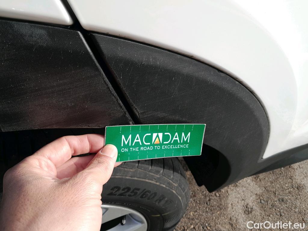  Hyundai  Tucson HYUNDAI  / 2018 / 5P / todoterreno 1.6 CRDI 85kW (116CV) 48V SLE 4X2(SP)(SL) #25