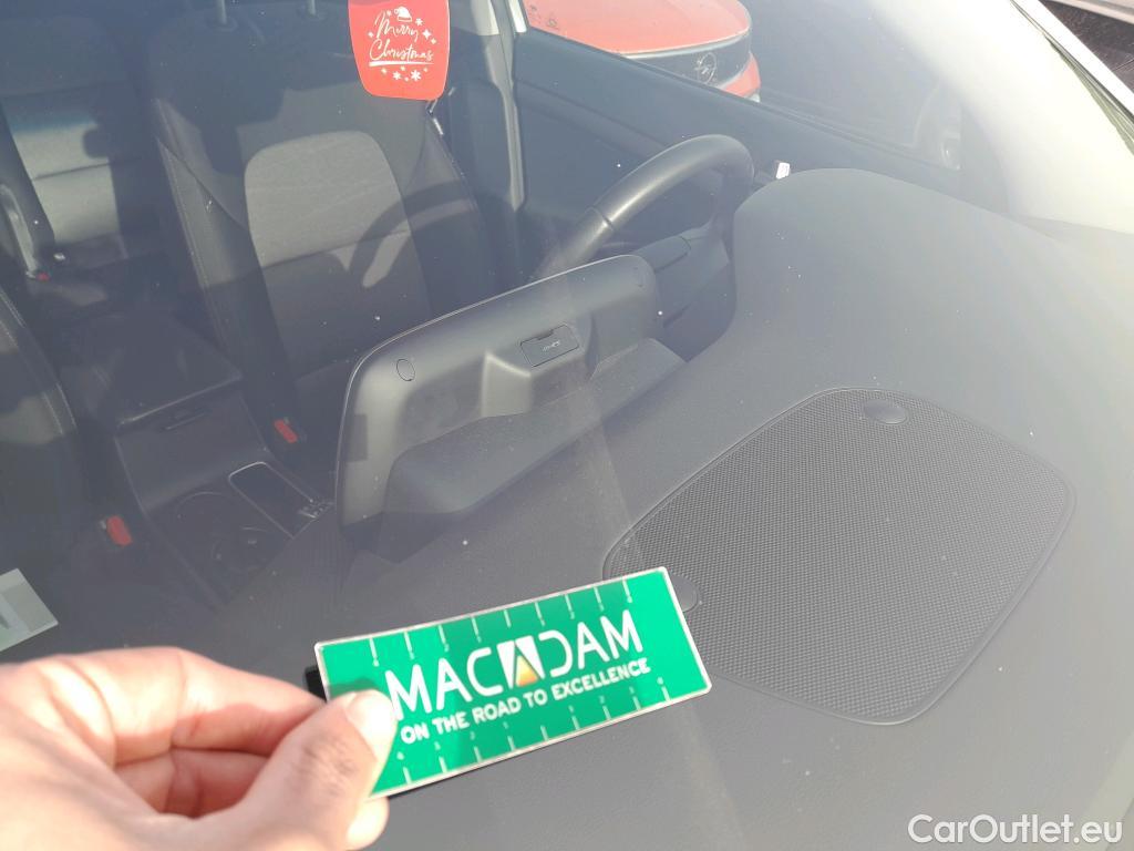  Hyundai  Tucson HYUNDAI  / 2018 / 5P / todoterreno 1.6 CRDI 85kW (116CV) 48V SLE 4X2(SP)(SL) #19