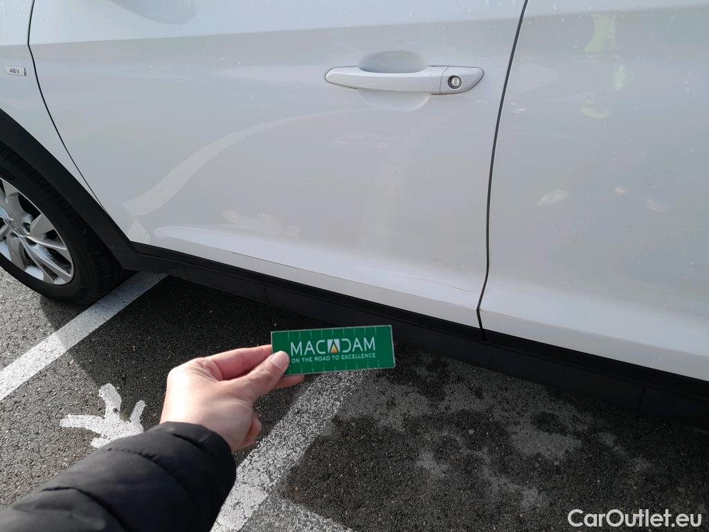  Hyundai  Tucson HYUNDAI  / 2018 / 5P / todoterreno 1.6 CRDI 85kW (116CV) 48V SLE 4X2(SP)(SL) #12