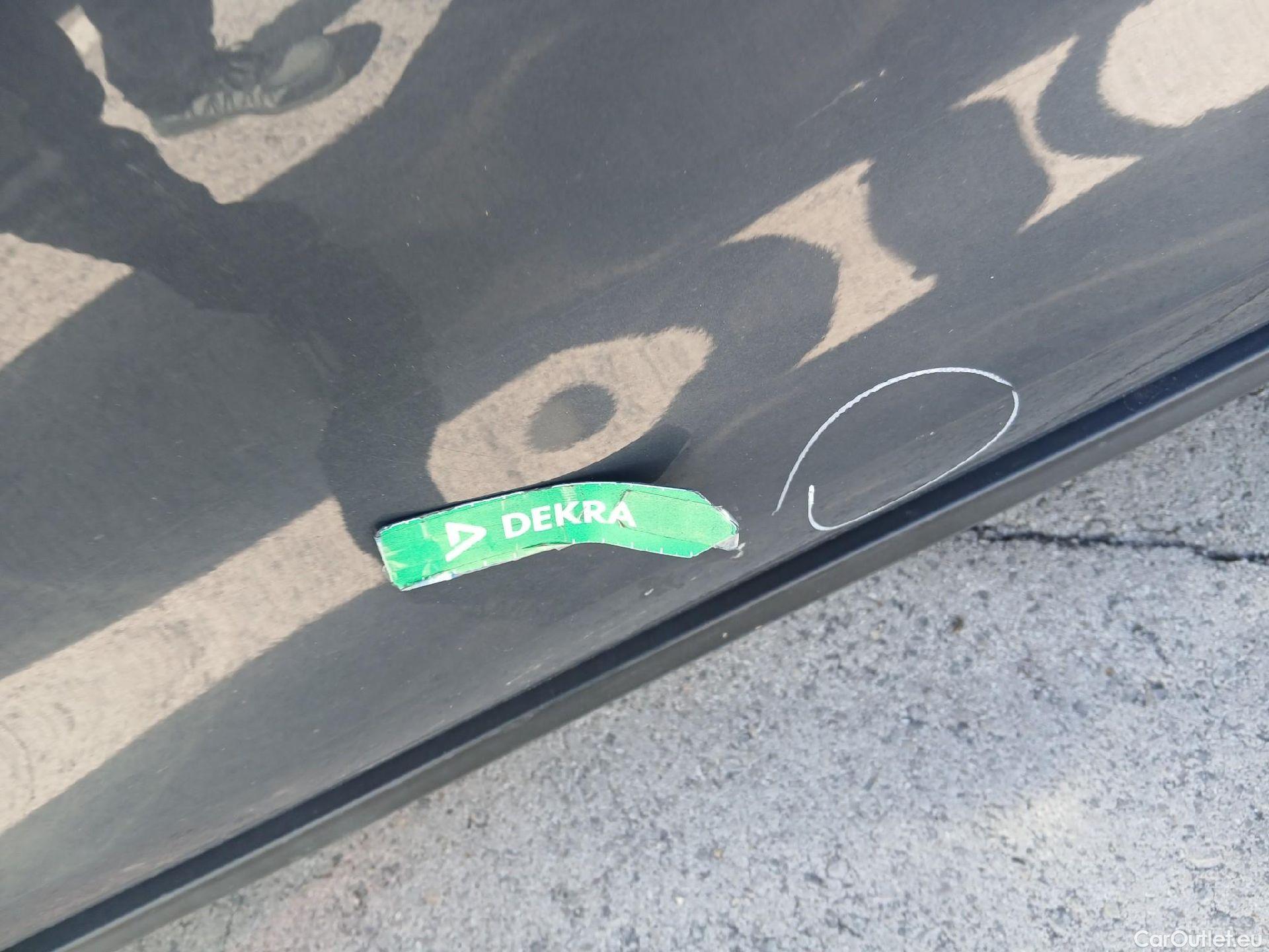  KIA  Sportage KIA  1.6MHEV Drive 100kW(136CV) 4x2(Crist Tintados) #15