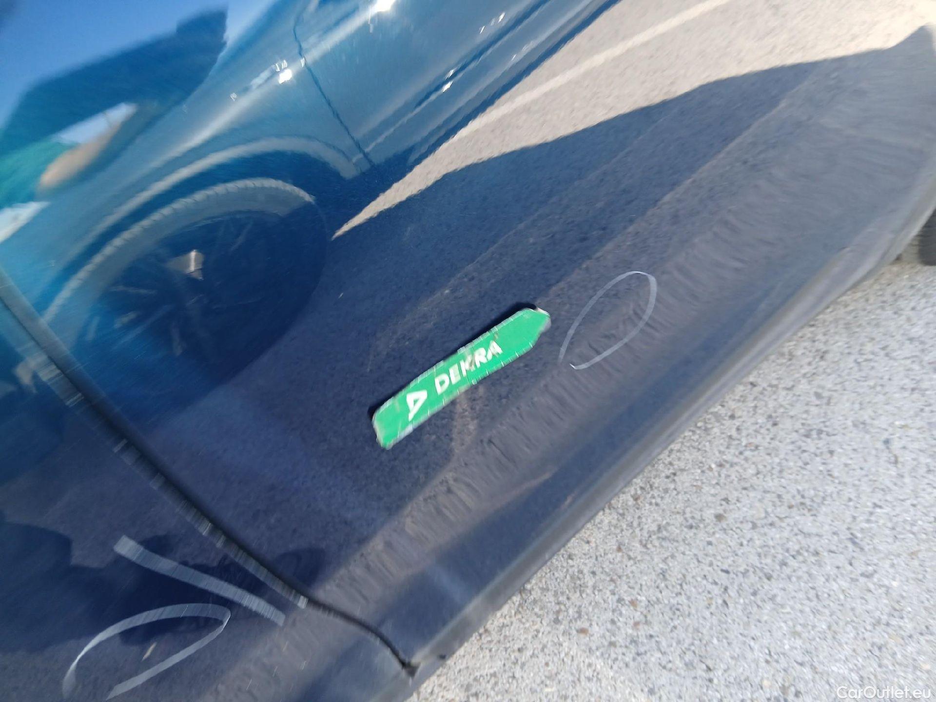  KIA  Niro KIA  / 2019 / 5P / crossover 1.6 GDi HEV 104kW (141CV) Drive #18