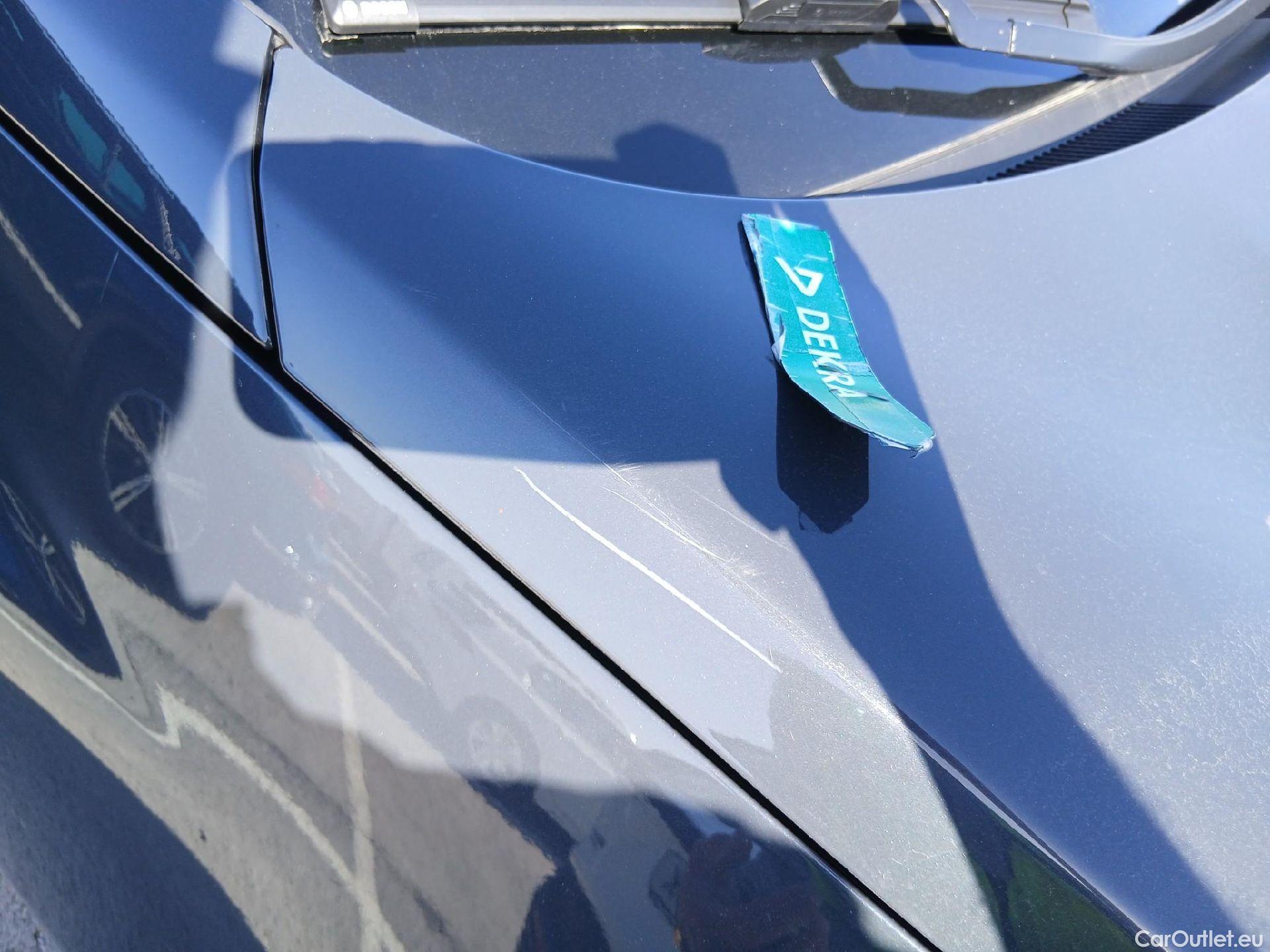  KIA  Sportage KIA  1.6MHEV Drive 100kW(136CV) 4x2(Crist Tintados) #3