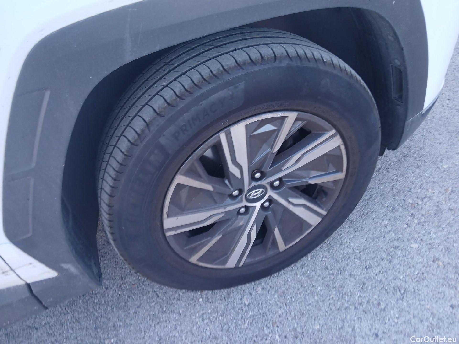  Hyundai  Tucson HYUNDAI  / 2020 / 5P / todoterreno 1.6 TGDI 110kW (150CV) Klass #40