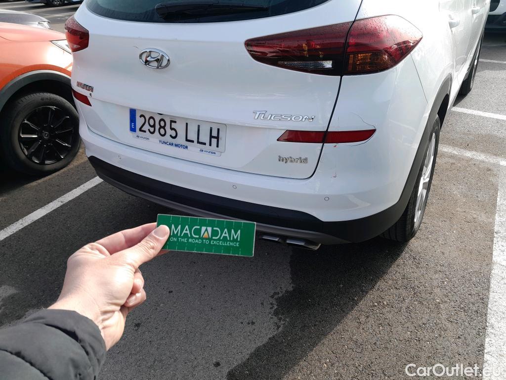  Hyundai  Tucson HYUNDAI  / 2018 / 5P / todoterreno 1.6 CRDI 85kW (116CV) 48V SLE 4X2(SP)(SL) #10