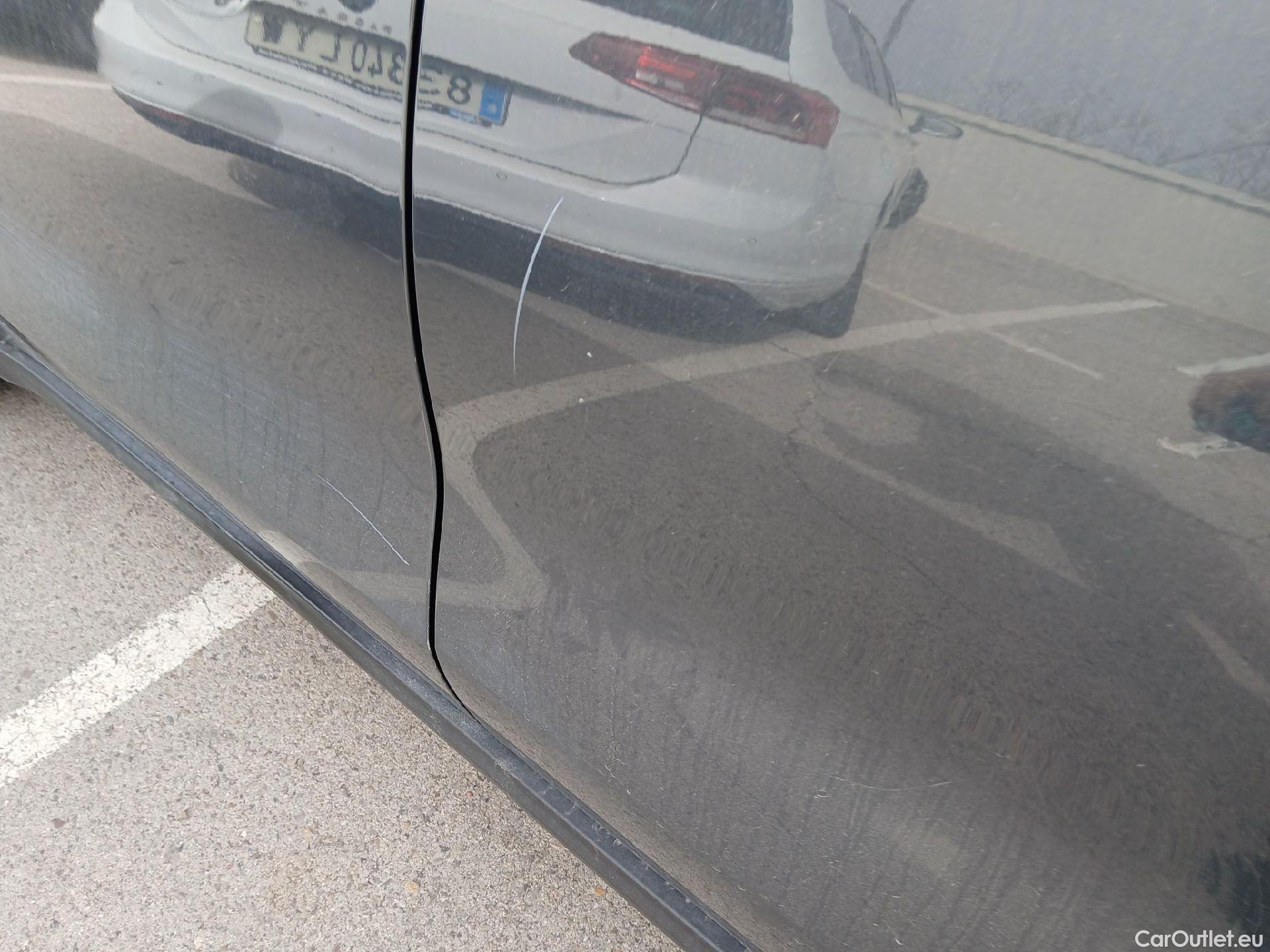  KIA  Sportage KIA  / 2018 / 5P / todoterreno 1.6 MHEV Business DCT 100kW (136CV) 4X2 #12