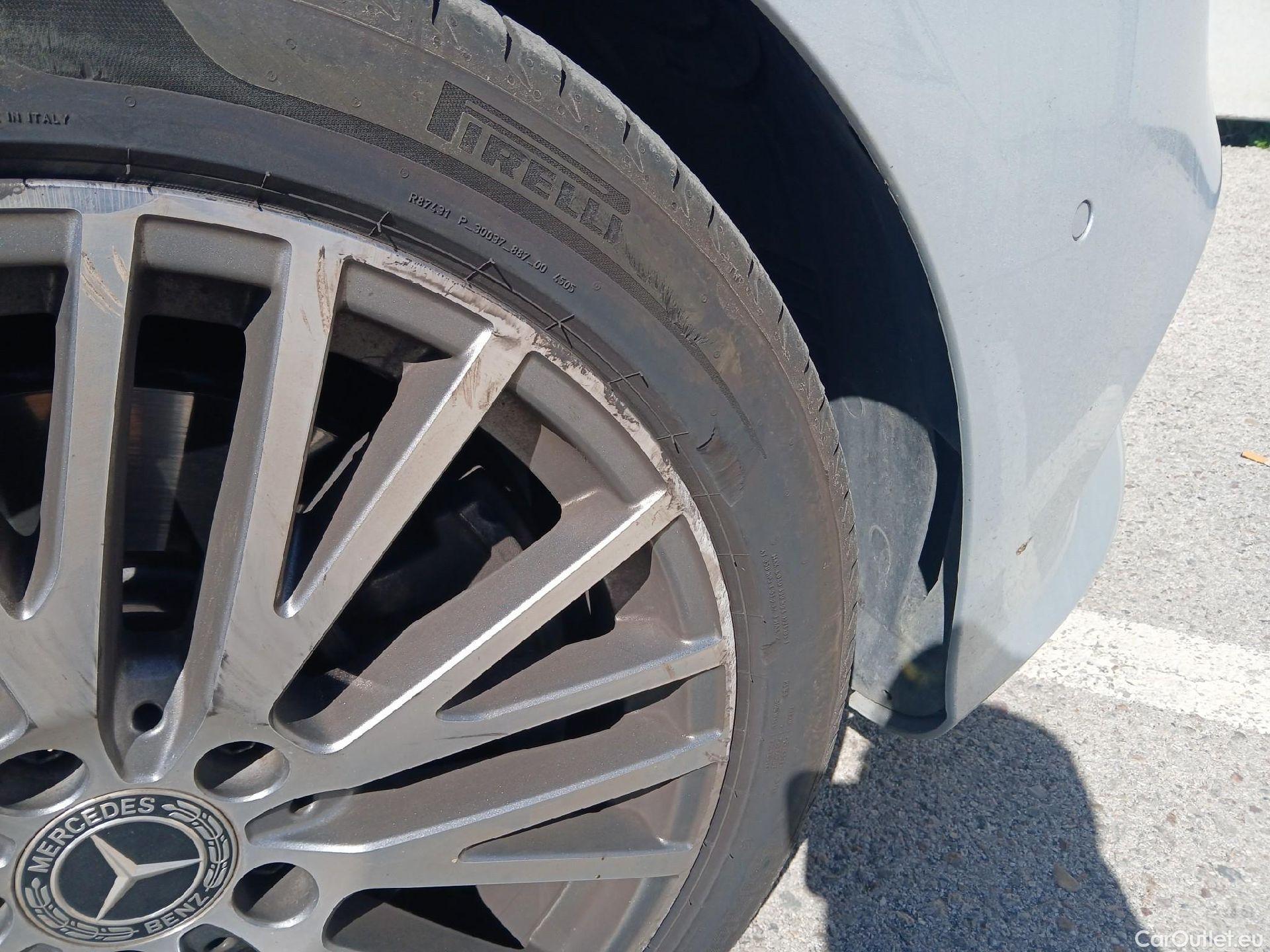  Mercedes  CLA-Klasse MERCEDES-BENZ CLA / 2019 / 4P / coupé CLA 250 4MATIC #9