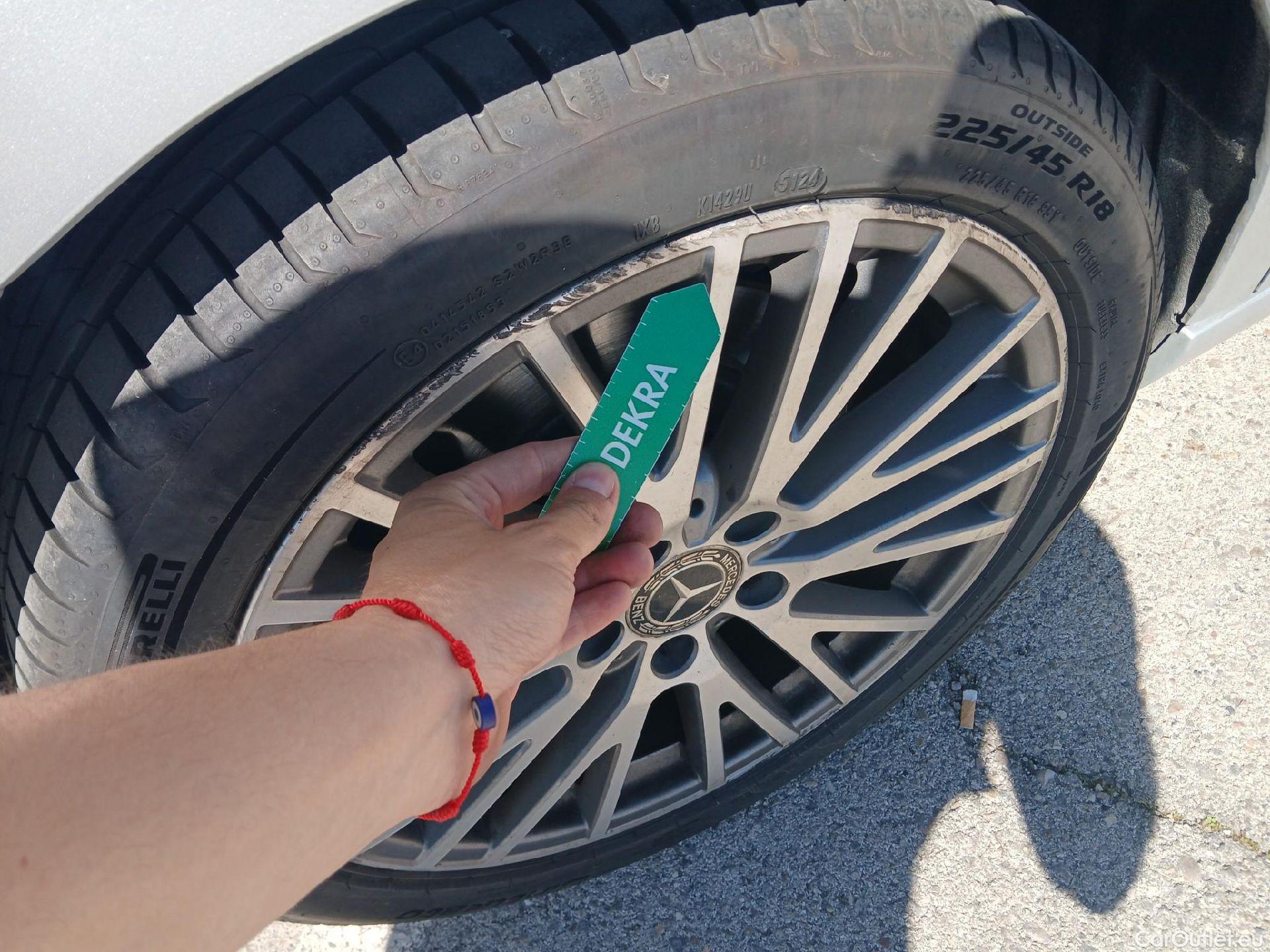  Mercedes  CLA-Klasse MERCEDES-BENZ CLA / 2019 / 4P / coupé CLA 250 4MATIC #43