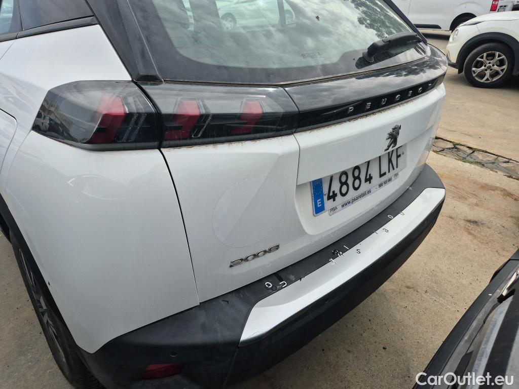  Peugeot  2008 PEUGEOT  / 2019 / 5P / todoterreno Active BlueHDI 100 S&S BVM6 #3