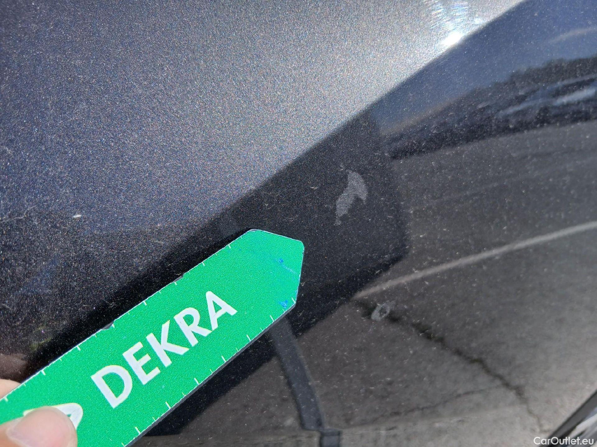  Peugeot  2008 PEUGEOT  / 2019 / 5P / todoterreno Active BlueHDI 81kW (110CV) #23