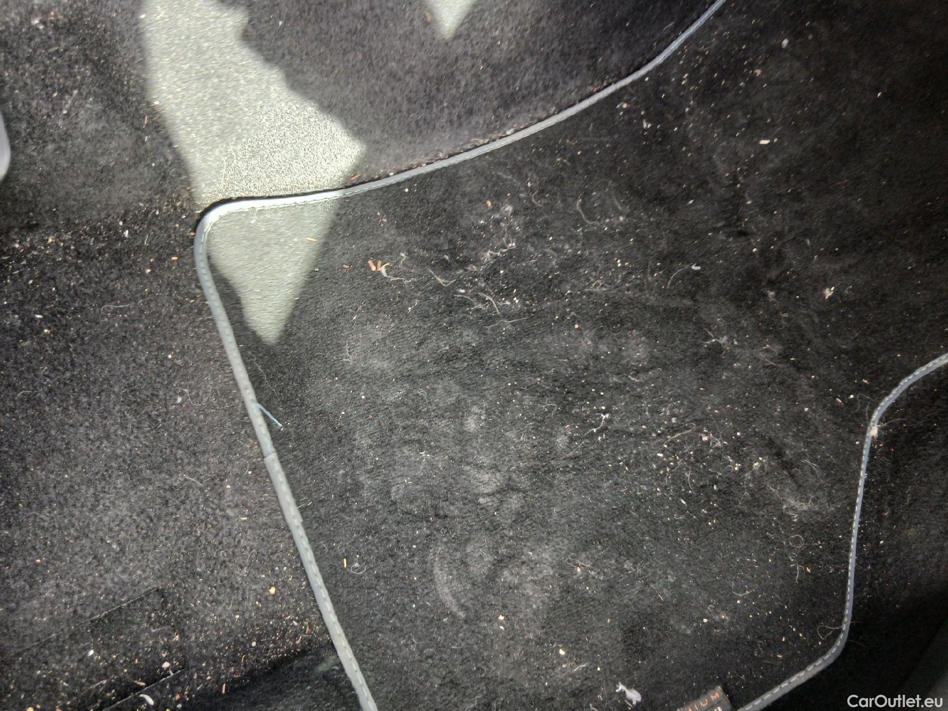  Seat  Leon SEAT Nuevo León / 2020 / 5P / berlina con portón 2.0 TDI 85kW S&S Style Go(SP) #42