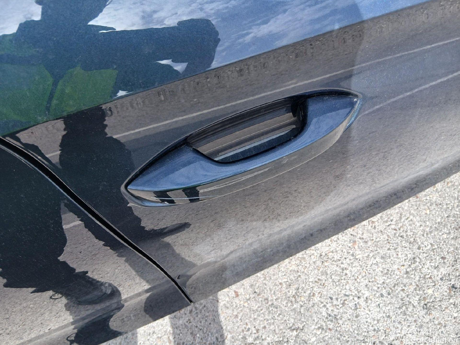  Seat  Leon SEAT Nuevo León / 2020 / 5P / berlina con portón 2.0 TDI 85kW S&S Style Go(SP) #40