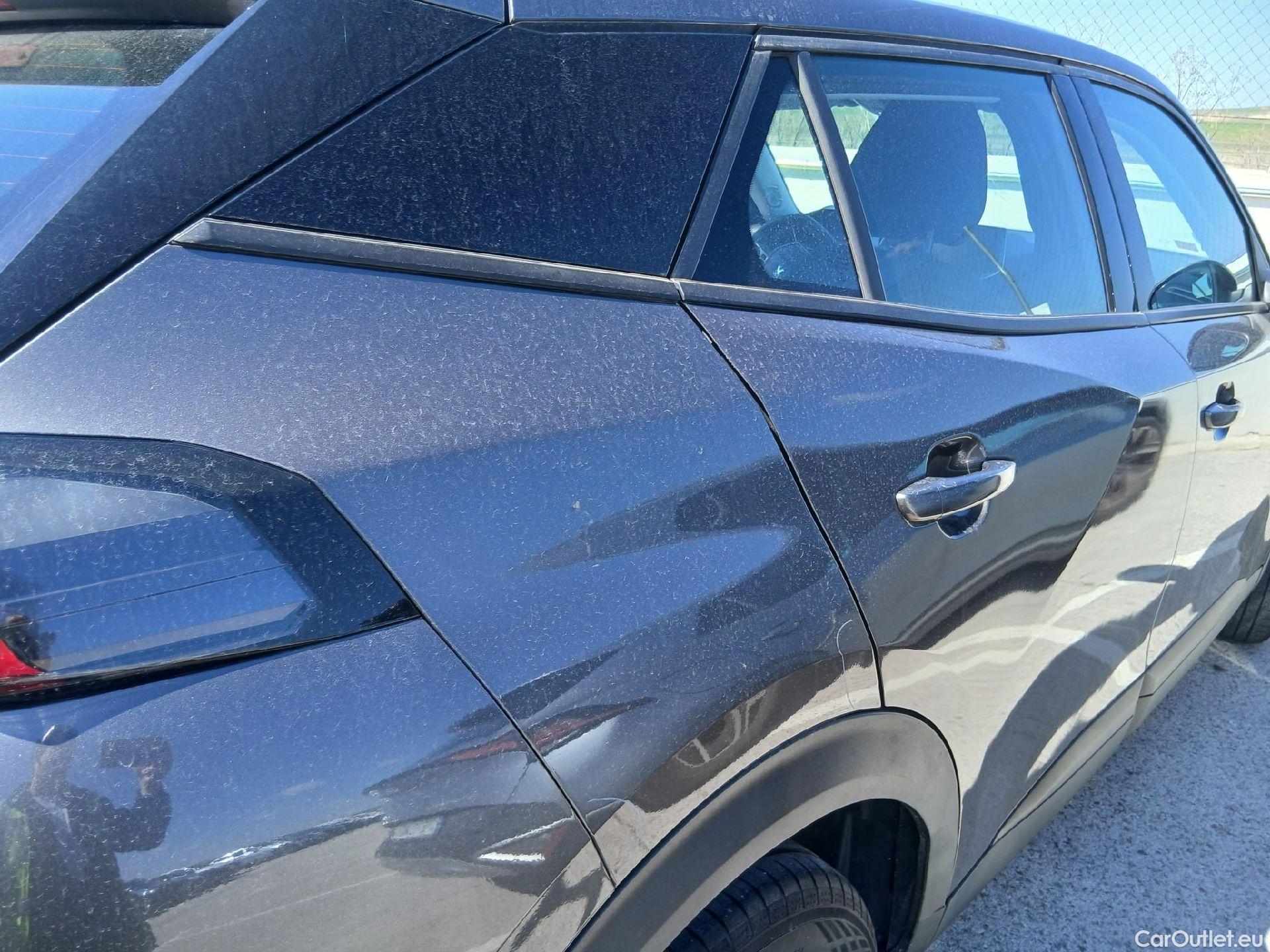  Peugeot  2008 PEUGEOT  / 2019 / 5P / todoterreno Active BlueHDI 81kW (110CV) #34