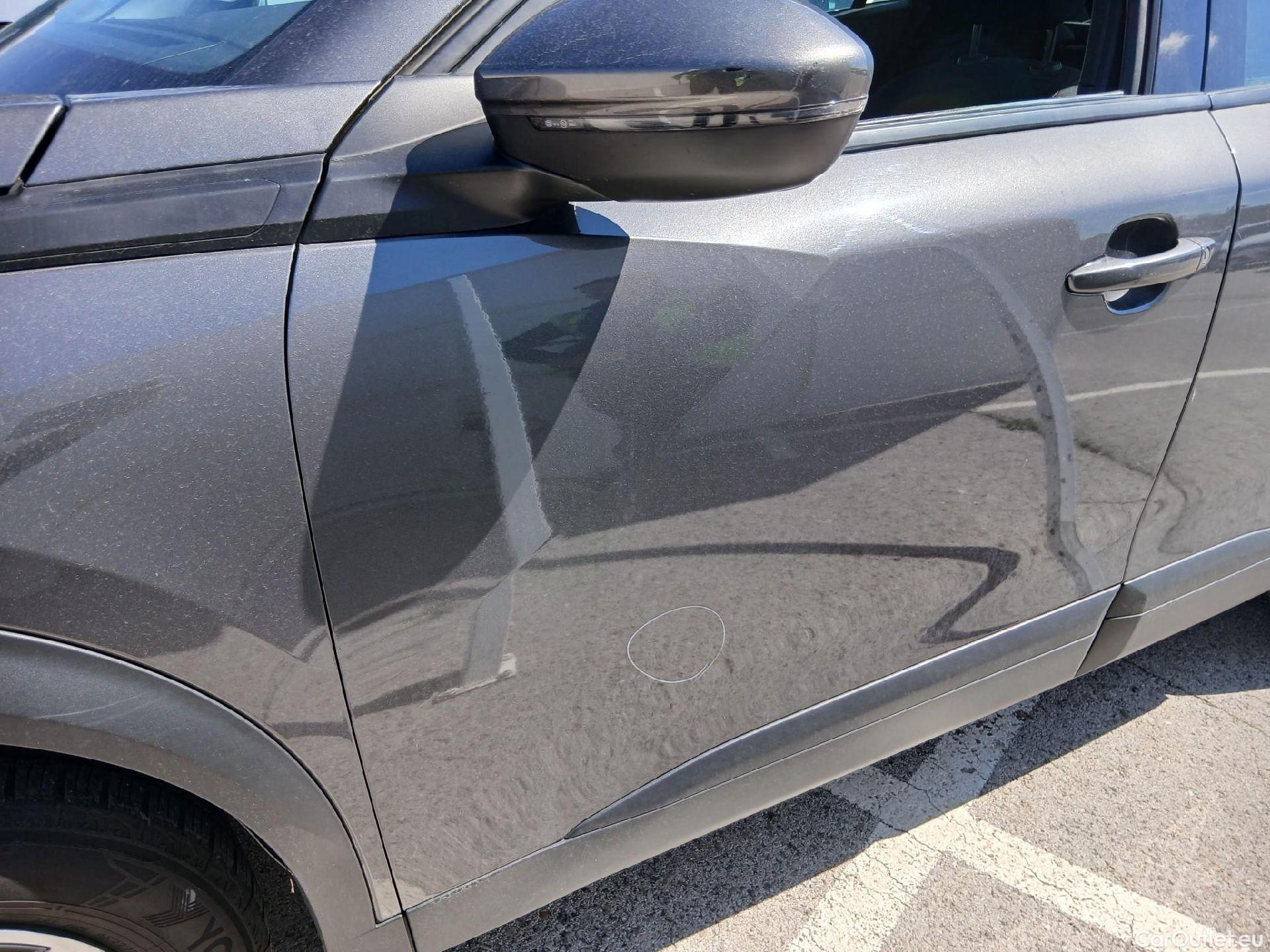  Peugeot  2008 PEUGEOT  / 2019 / 5P / todoterreno Active BlueHDI 81kW (110CV) #21