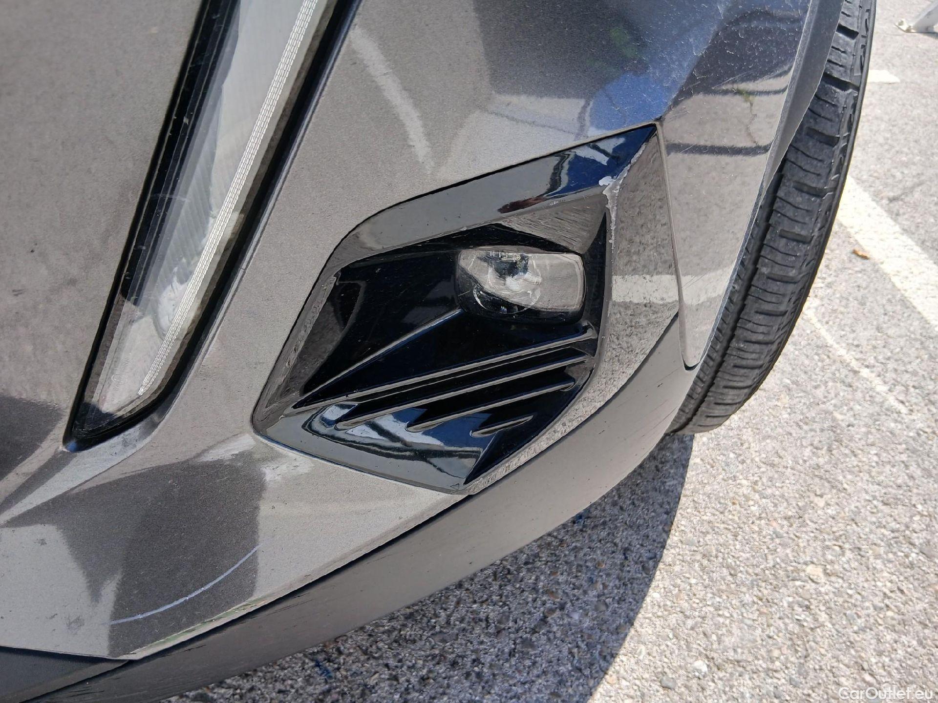  Peugeot  2008 PEUGEOT  / 2019 / 5P / todoterreno Active BlueHDI 81kW (110CV) #13