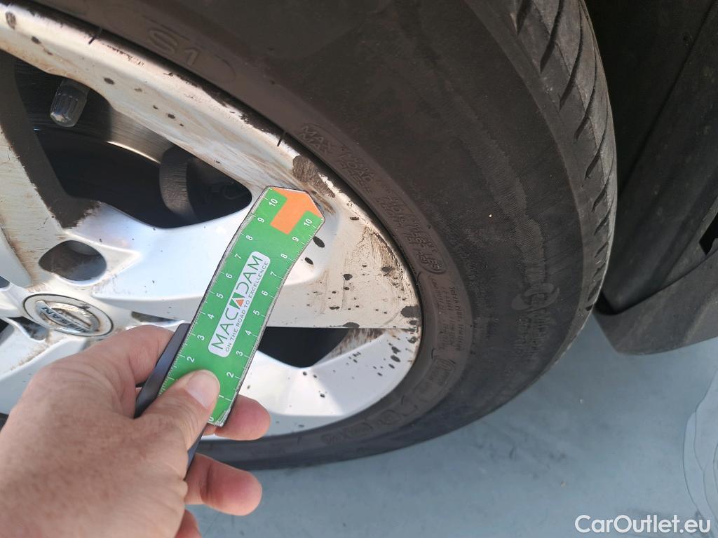  Nissan  Qashqai NISSAN  / 2017 / 5P / todoterreno dCi 85 kW (115 CV) ACENTA #26