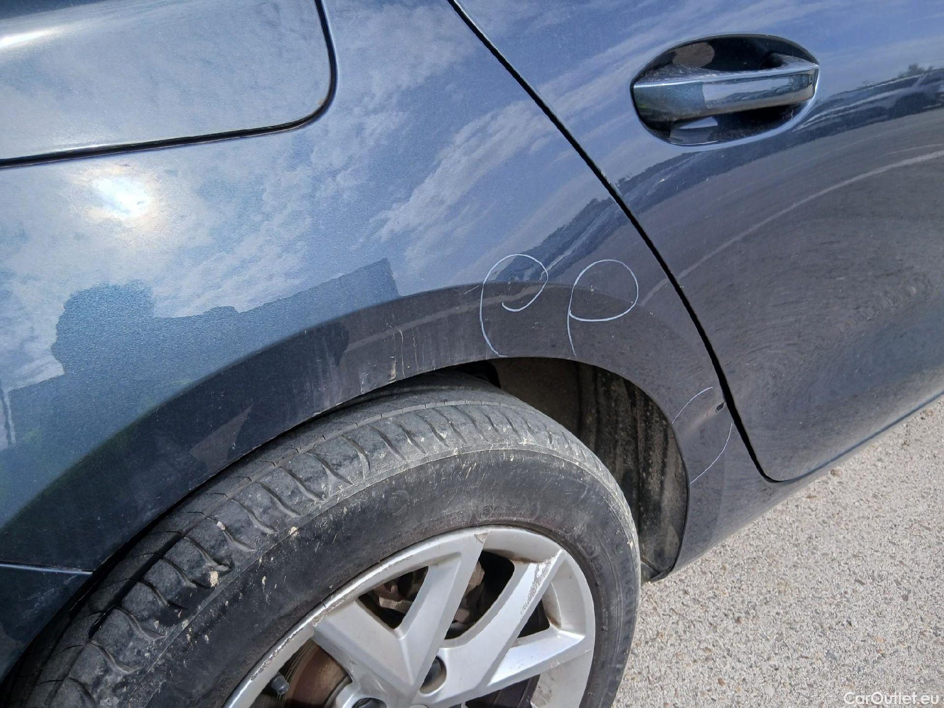  Seat  Leon SEAT Nuevo León / 2020 / 5P / berlina con portón 2.0 TDI 85kW S&S Style Go(SP) #34