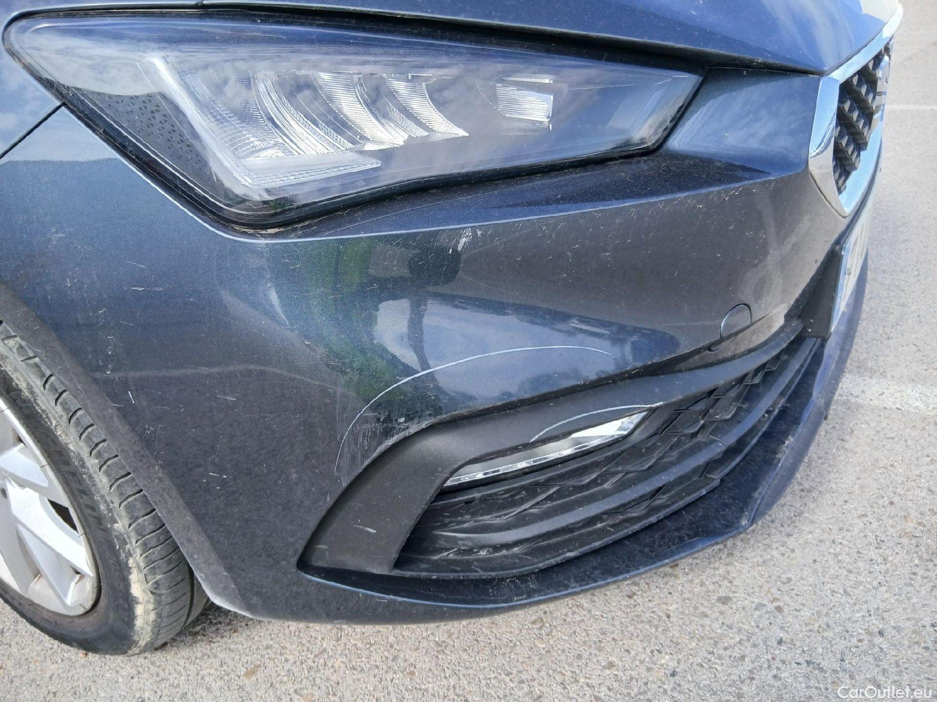  Seat  Leon SEAT Nuevo León / 2020 / 5P / berlina con portón 2.0 TDI 85kW S&S Style Go(SP) #4