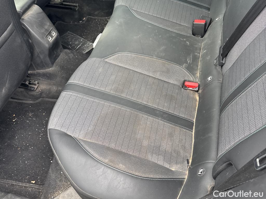  Peugeot  2008 PEUGEOT  / 2019 / 5P / todoterreno Allure BlueHDI 81kW (110CV) #11