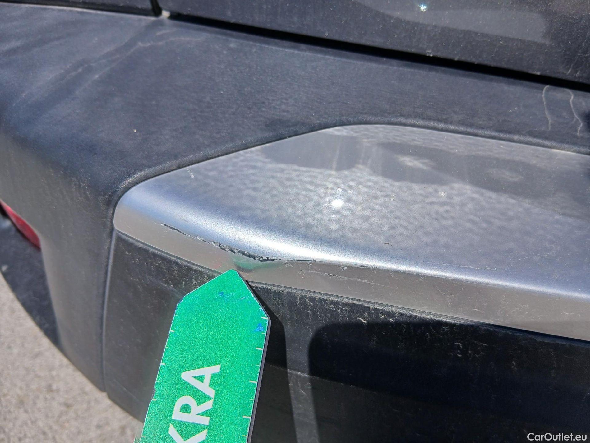  Peugeot  2008 PEUGEOT  / 2019 / 5P / todoterreno Active BlueHDI 81kW (110CV) #29