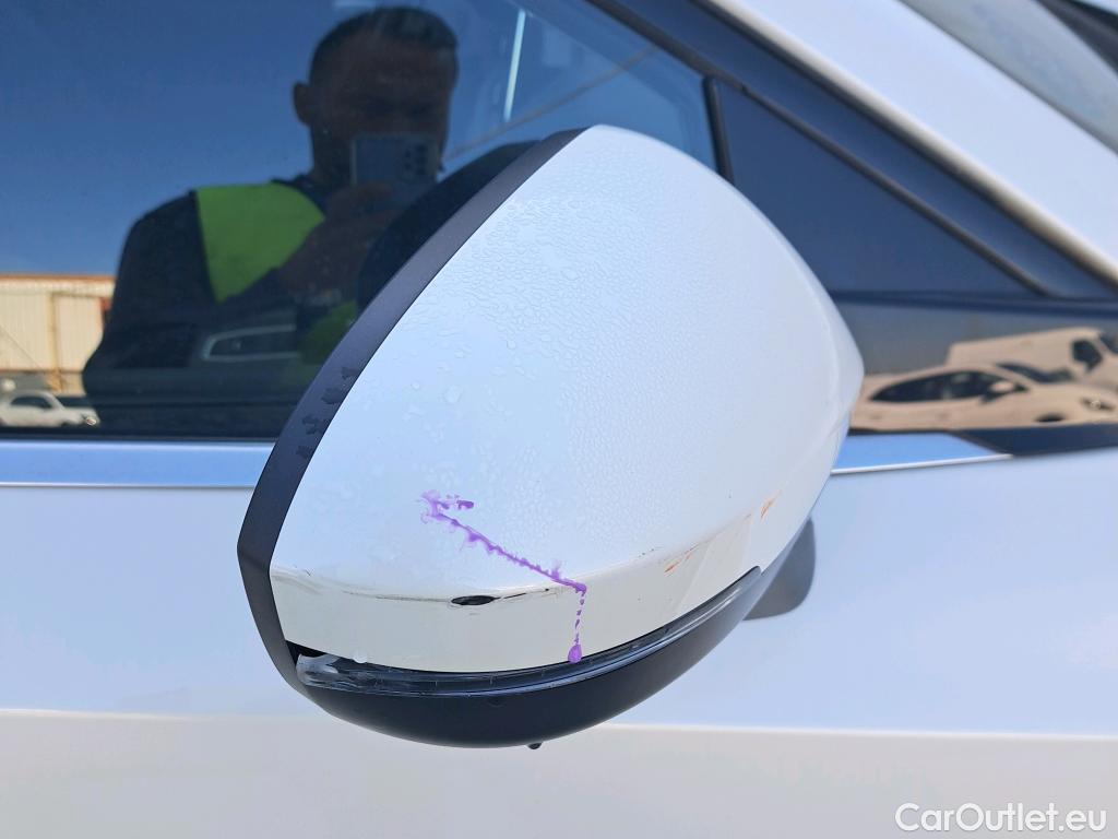  Nissan  Qashqai NISSAN  / 2021 / 5P / todoterreno DIG-T 116kW (158CV) mHEV Xtronic Acenta (AC2) #38