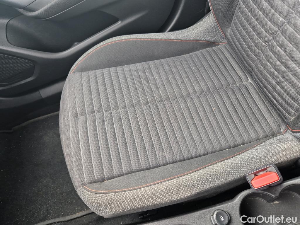  Peugeot  2008 PEUGEOT  / 2019 / 5P / todoterreno Active BlueHDI 100 S&S BVM6 #1