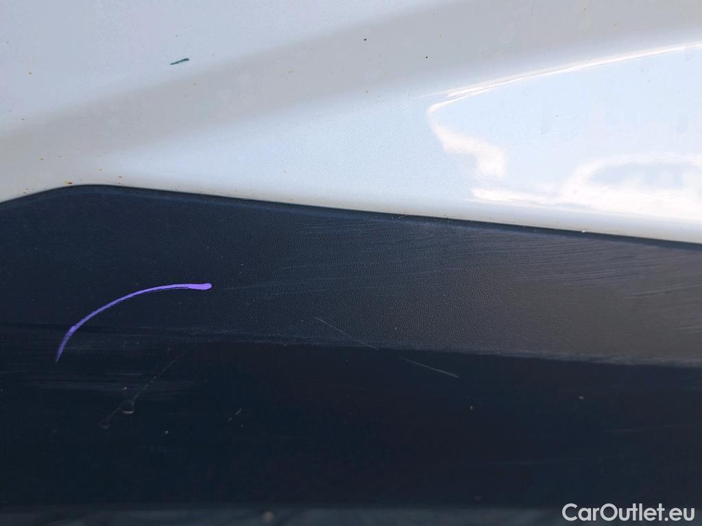  Nissan  Qashqai NISSAN  / 2021 / 5P / todoterreno DIG-T 116kW (158CV) mHEV Xtronic Acenta (AC2) #31