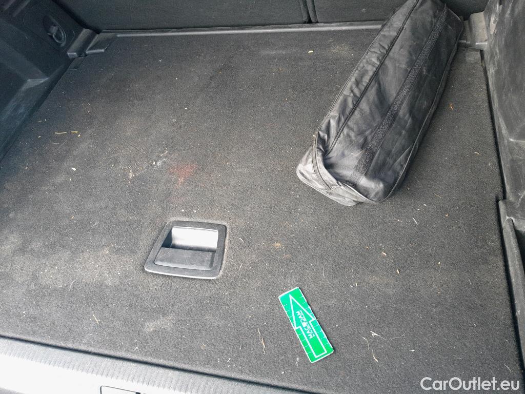  Peugeot  3008 PEUGEOT  / 2020 / 5P / todoterreno 1.5 BlueHDi 96kW (130CV) S&S Active Pack (AC3) #7