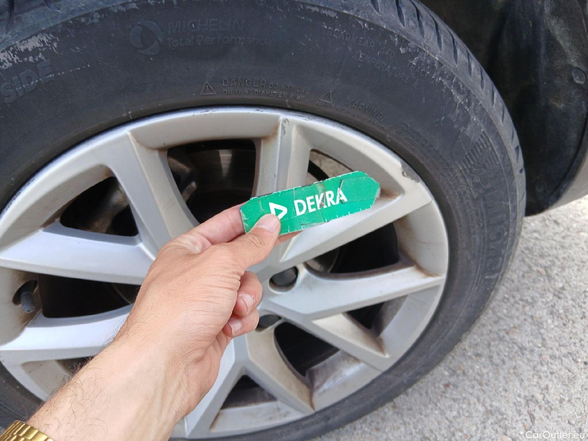  Seat  Leon SEAT Nuevo León / 2020 / 5P / berlina con portón 2.0 TDI 85kW S&S Style Go(SP) #22