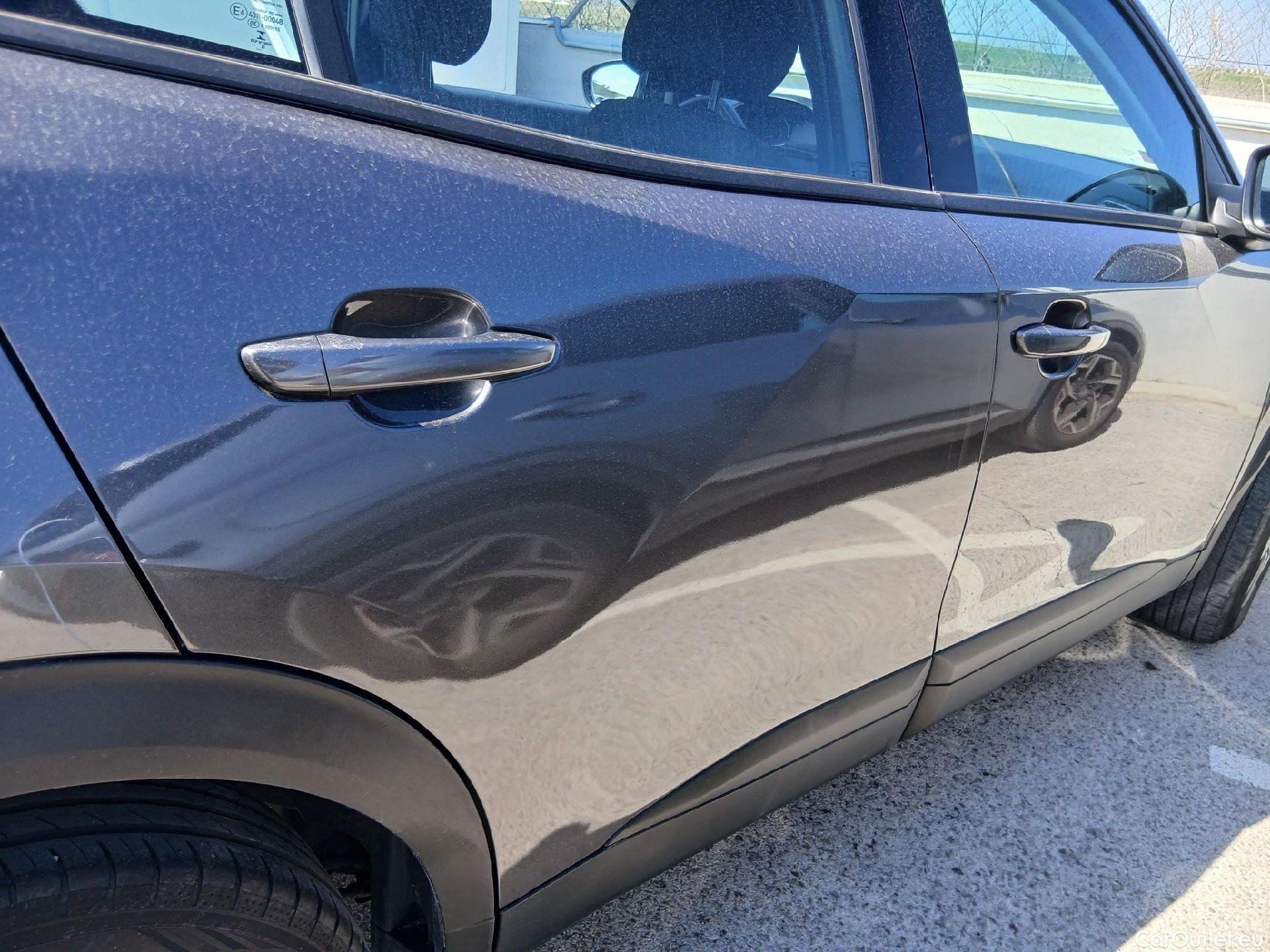  Peugeot  2008 PEUGEOT  / 2019 / 5P / todoterreno Active BlueHDI 81kW (110CV) #37