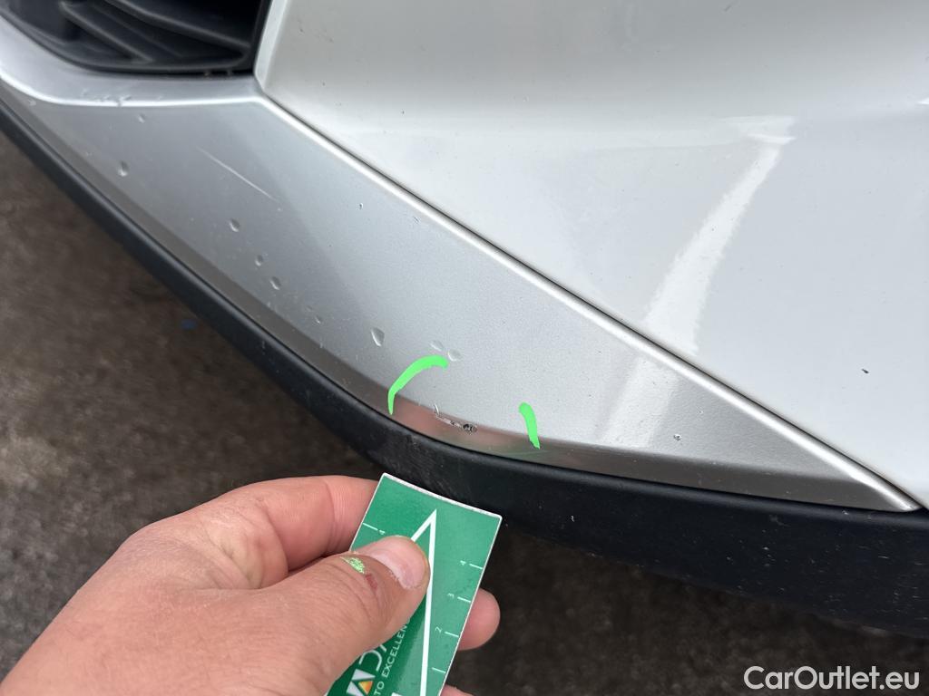  Peugeot  2008 PEUGEOT  / 2019 / 5P / todoterreno Allure BlueHDI 81kW (110CV) #31