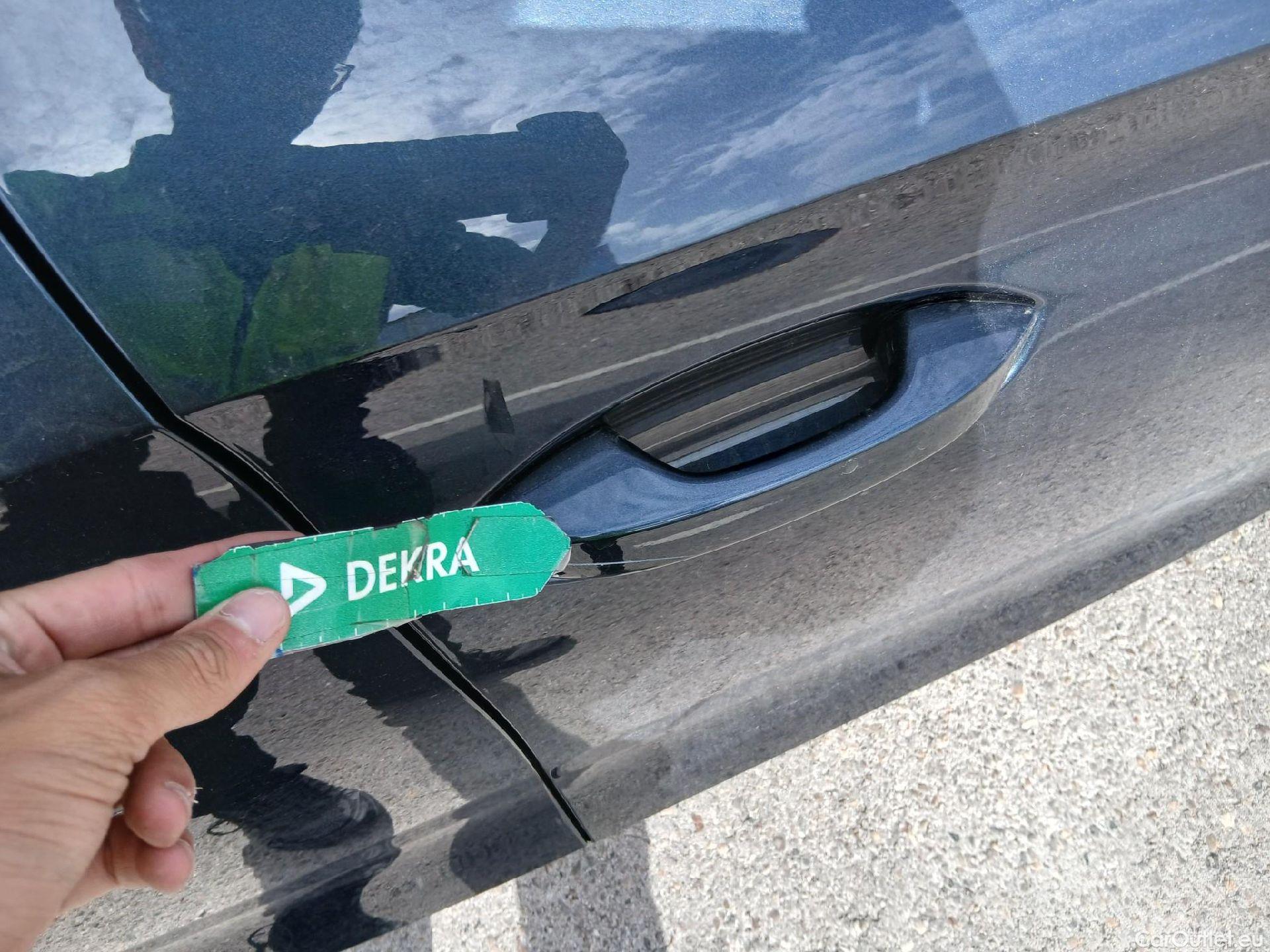  Seat  Leon SEAT Nuevo León / 2020 / 5P / berlina con portón 2.0 TDI 85kW S&S Style Go(SP) #39