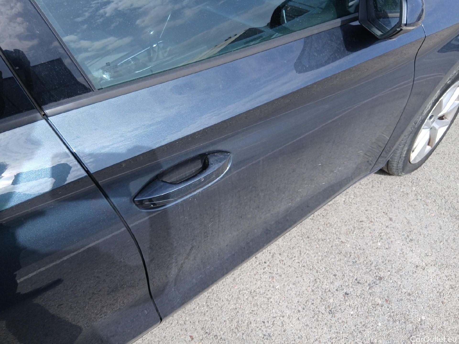  Seat  Leon SEAT Nuevo León / 2020 / 5P / berlina con portón 2.0 TDI 85kW S&S Style Go(SP) #38