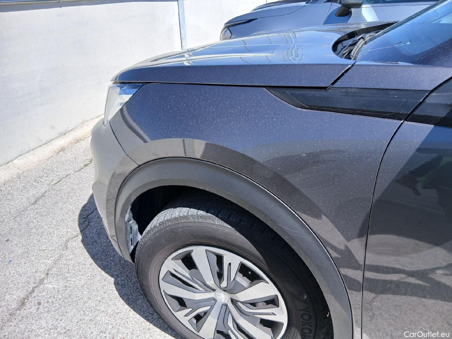  Peugeot  2008 PEUGEOT  / 2019 / 5P / todoterreno Active BlueHDI 81kW (110CV) #15