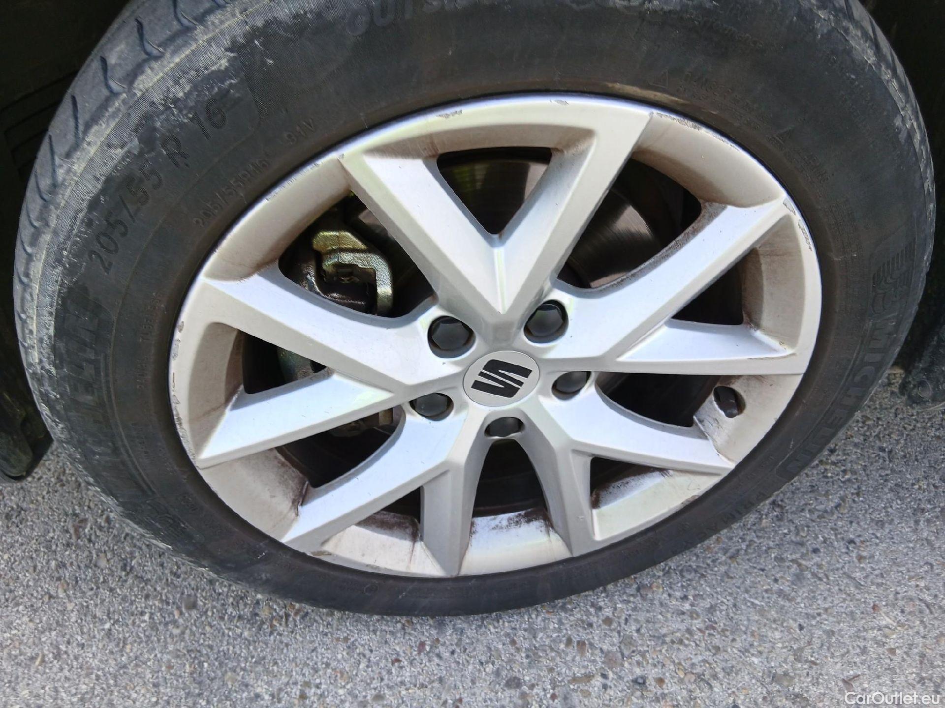  Seat  Leon SEAT Nuevo León / 2020 / 5P / berlina con portón 2.0 TDI 85kW S&S Style Go(SP) #12