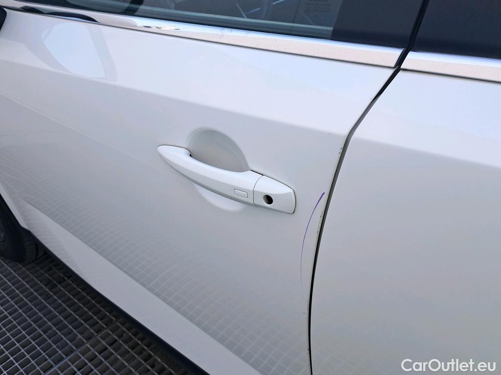  Nissan  Qashqai NISSAN  / 2021 / 5P / todoterreno DIG-T 116kW (158CV) mHEV Xtronic Acenta (AC2) #14