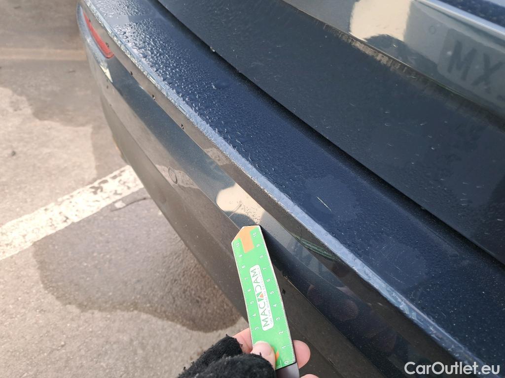  Volvo  XC60 VOLVO  / 2017 / 5P / todoterreno 2.0 T4 Business Plus Auto (CX) #28