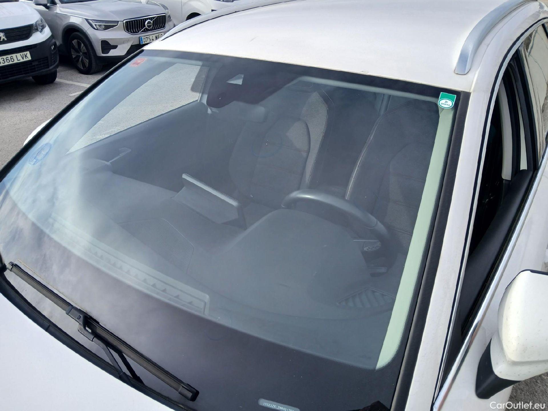  Seat  Leon SEAT Nuevo León / 2020 / 5P / familiar SP 1.4 e-Hybrid DSG S&S Xcellence Go L #12