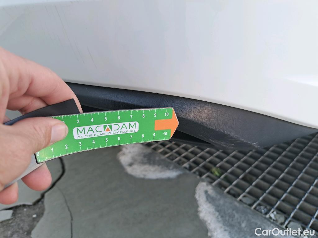  Volkswagen  Golf  VOLKSWAGEN / 2020 / 5P / familiar 2.0 TDI 85kW (115CV) DSG Variant #9