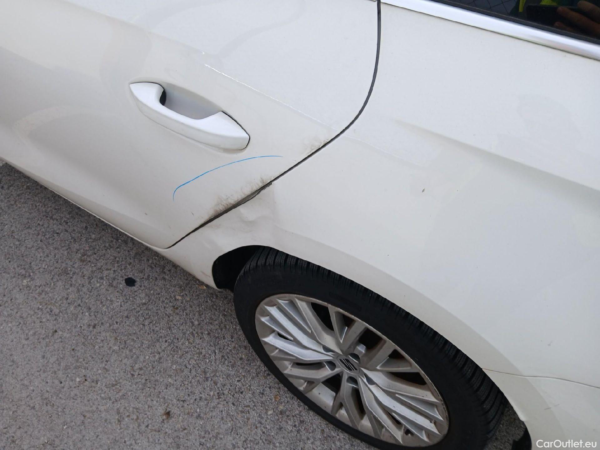  Seat  Leon SEAT Nuevo León / 2020 / 5P / familiar SP 1.4 e-Hybrid DSG S&S Xcellence Go L #24