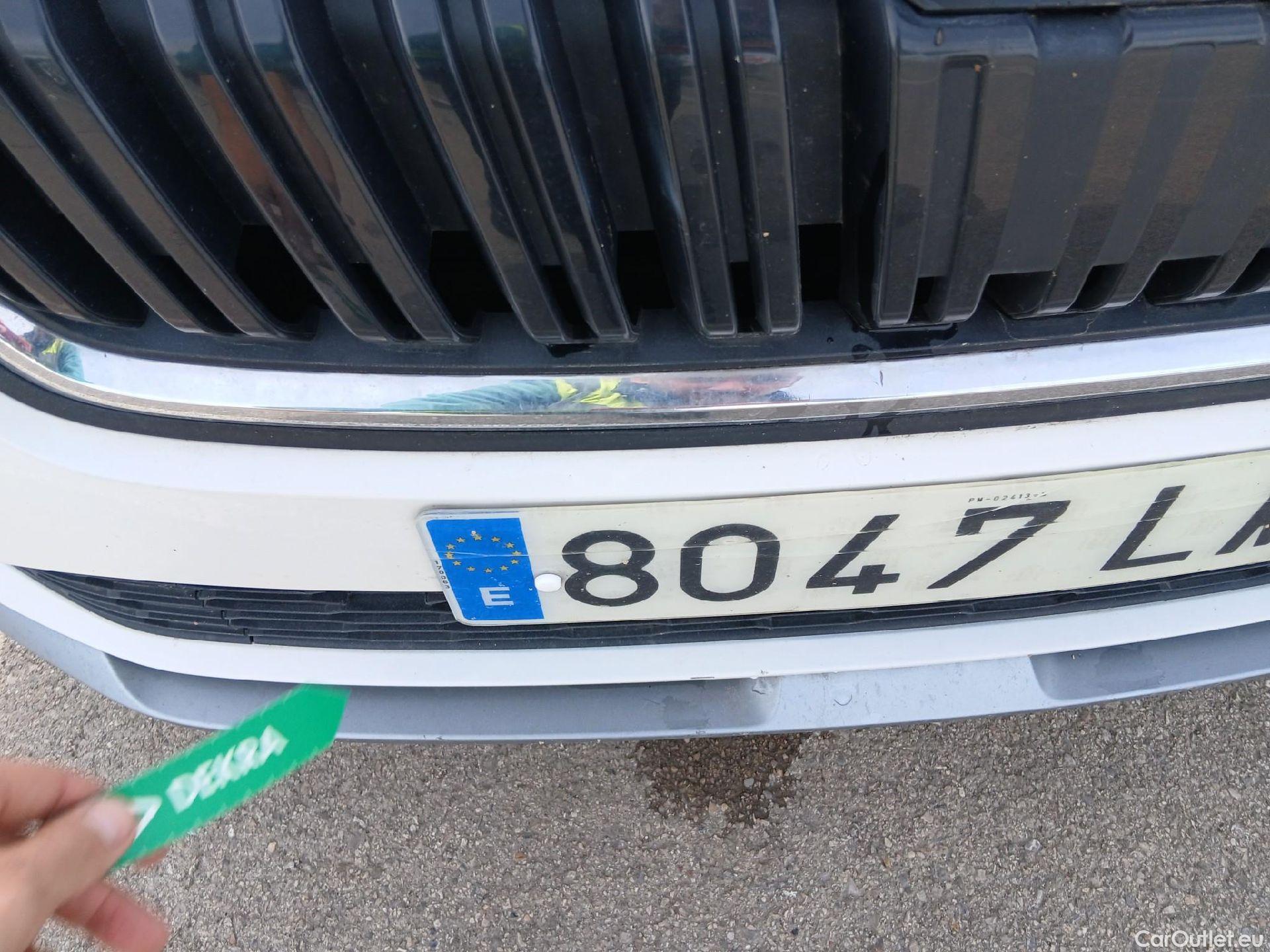  Skoda  KAMIQ SKODA  1.0 TSI 81kW (110CV) DSG Ambition #4