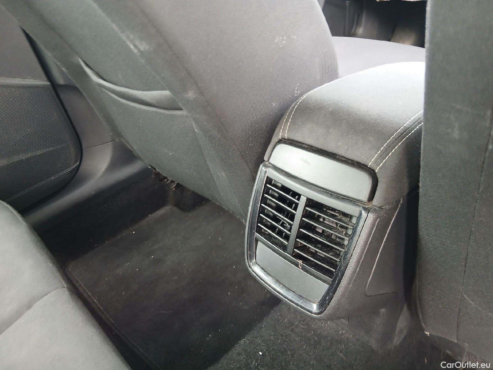  Skoda  KAMIQ SKODA  1.0 TSI 81kW (110CV) DSG Ambition #27