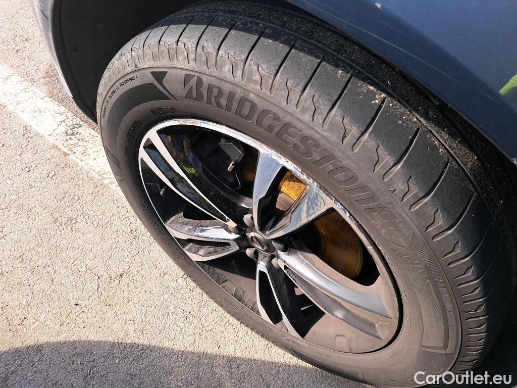  Volvo  XC60 VOLVO  / 2017 / 5P / todoterreno 2.0 T4 Business Plus Auto (CX) #40