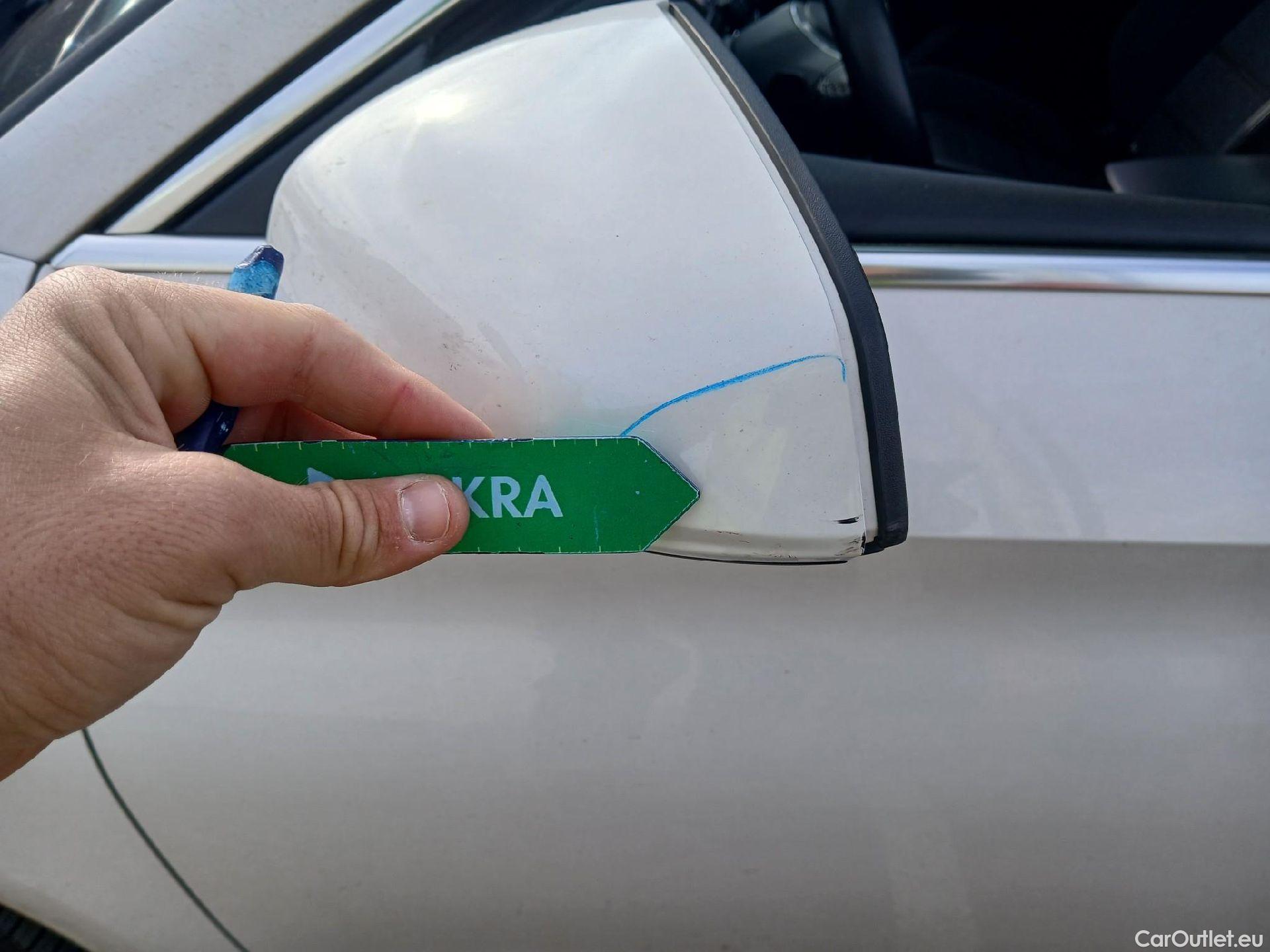  Seat  Leon SEAT Nuevo León / 2020 / 5P / familiar SP 1.4 e-Hybrid DSG S&S Xcellence Go L #19