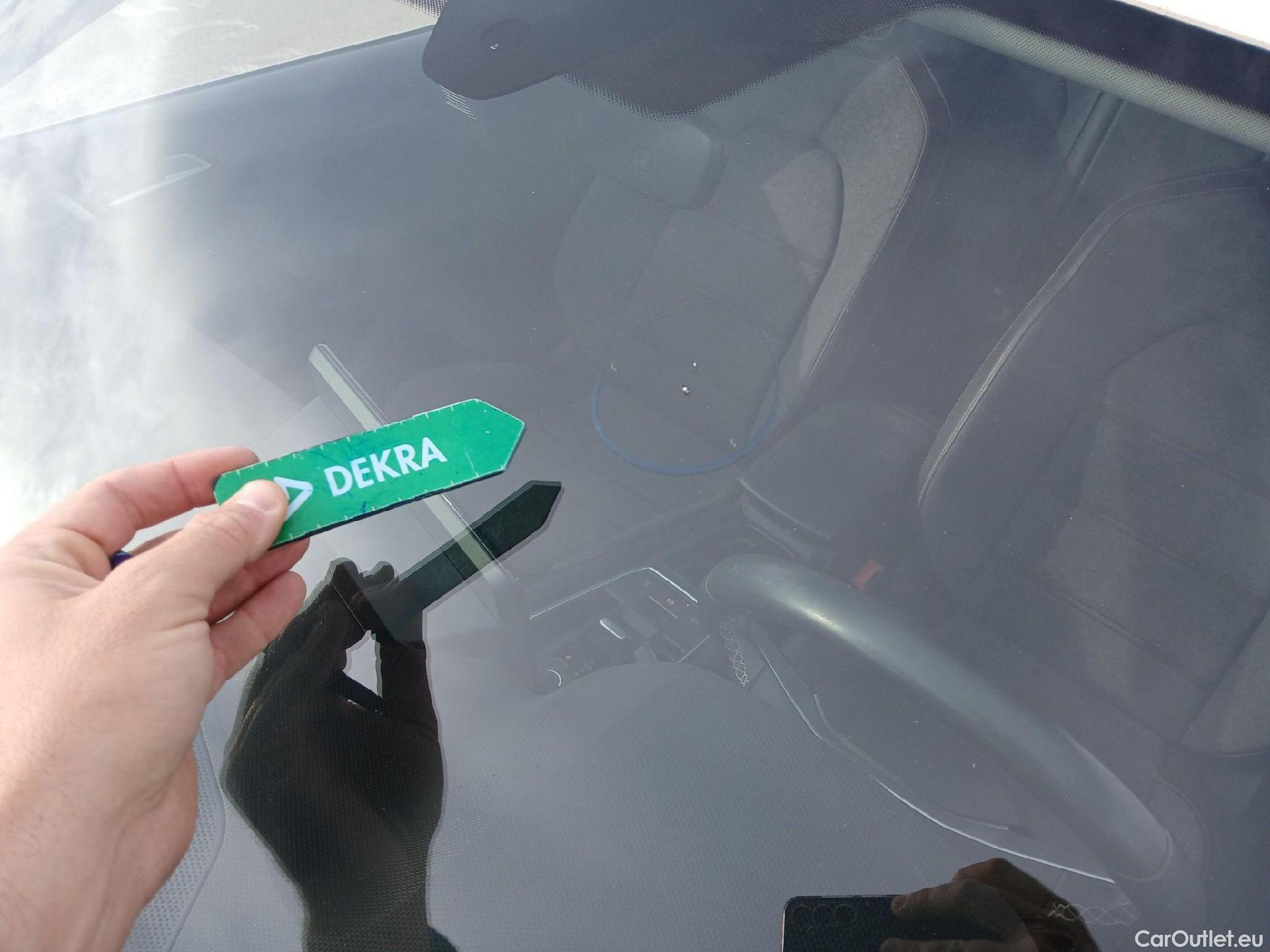  Seat  Leon SEAT Nuevo León / 2020 / 5P / familiar SP 1.4 e-Hybrid DSG S&S Xcellence Go L #15