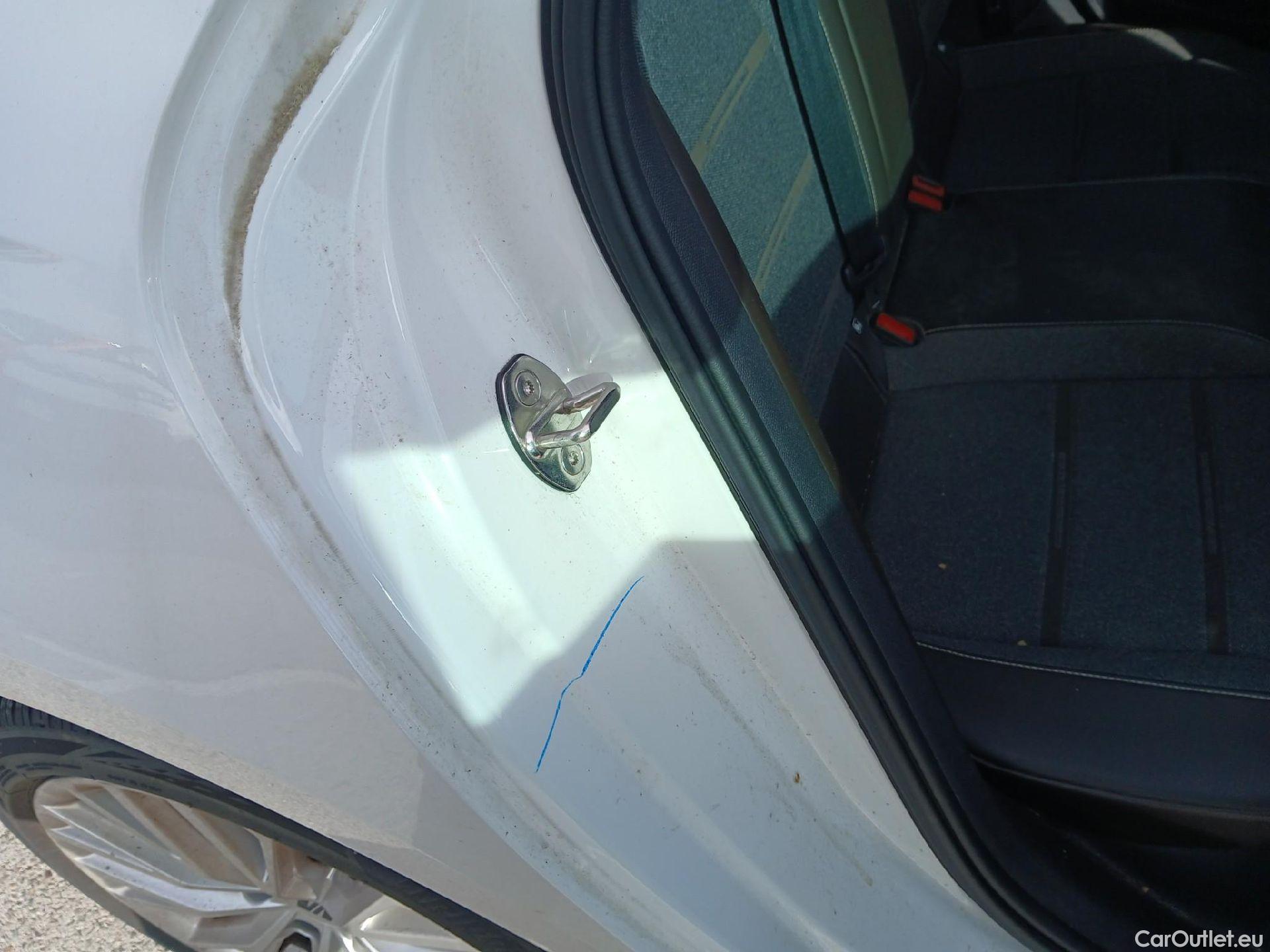  Seat  Leon SEAT Nuevo León / 2020 / 5P / familiar SP 1.4 e-Hybrid DSG S&S Xcellence Go L #40