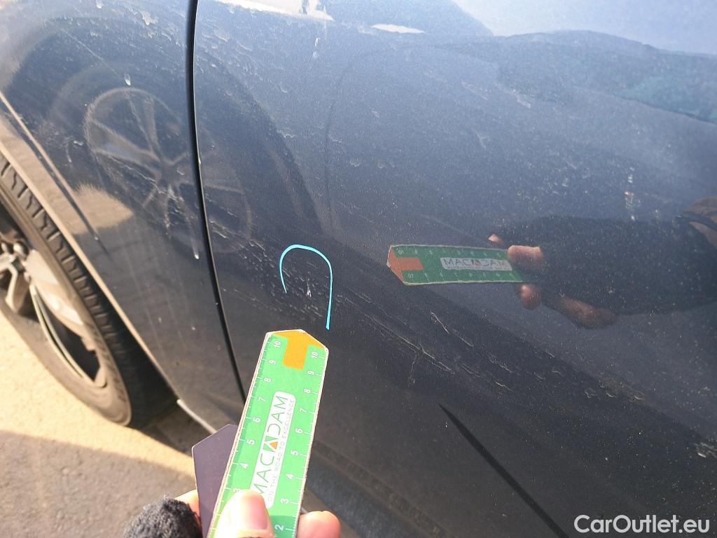  Volvo  XC60 VOLVO  / 2017 / 5P / todoterreno 2.0 T4 Business Plus Auto (CX) #13